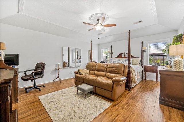 3214 Kathleen Drive, Mont Belvieu, TX 77523