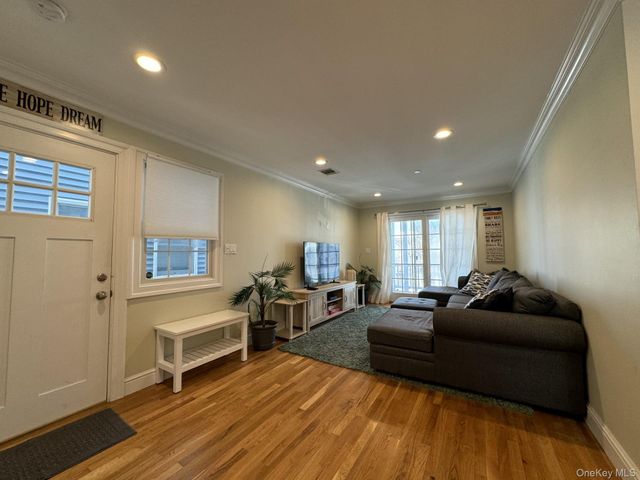 85 Michigan Street, Long Beach, NY 11561