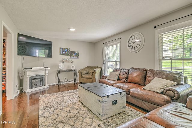 420 Brookwood Drive, Bristol, TN 37620