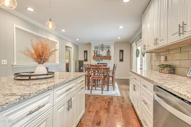 420 Brookwood Drive, Bristol, TN 37620