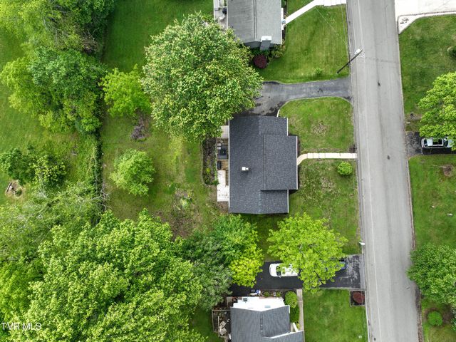 420 Brookwood Drive, Bristol, TN 37620