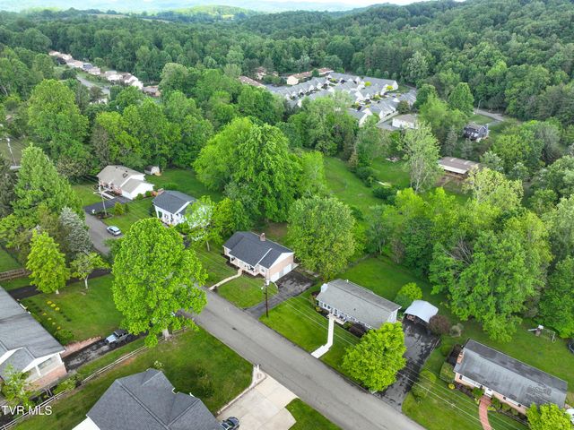 420 Brookwood Drive, Bristol, TN 37620