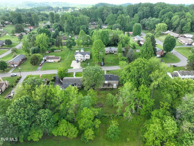 420 Brookwood Drive, Bristol, TN 37620