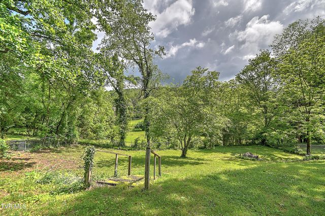 420 Brookwood Drive, Bristol, TN 37620