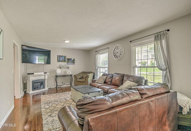 420 Brookwood Drive, Bristol, TN 37620