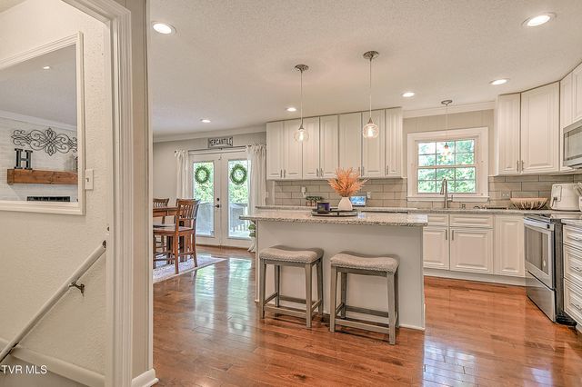 420 Brookwood Drive, Bristol, TN 37620