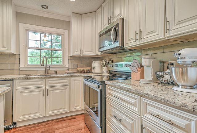 420 Brookwood Drive, Bristol, TN 37620