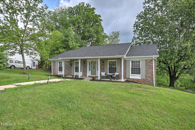 420 Brookwood Drive, Bristol, TN 37620