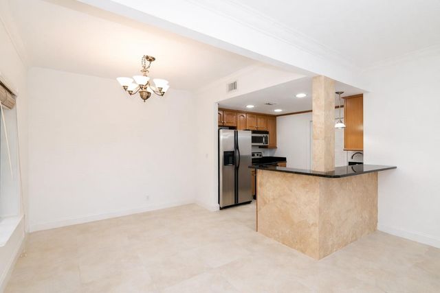 1524 SE 12th St 1, Fort Lauderdale, FL 33316