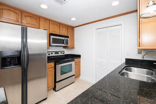 1524 SE 12th St 1, Fort Lauderdale, FL 33316