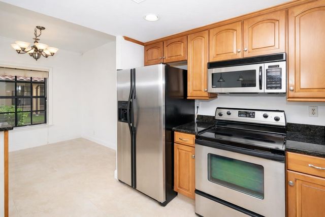 1524 SE 12th St 1, Fort Lauderdale, FL 33316