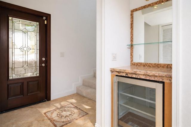 1524 SE 12th St 1, Fort Lauderdale, FL 33316