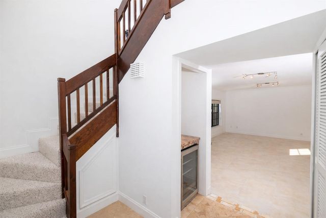 1524 SE 12th St 1, Fort Lauderdale, FL 33316