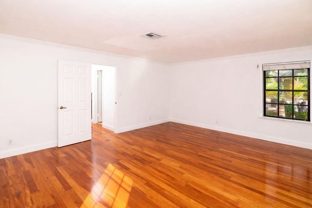 1524 SE 12th St 1, Fort Lauderdale, FL 33316