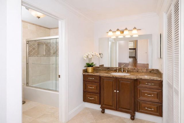 1524 SE 12th St 1, Fort Lauderdale, FL 33316