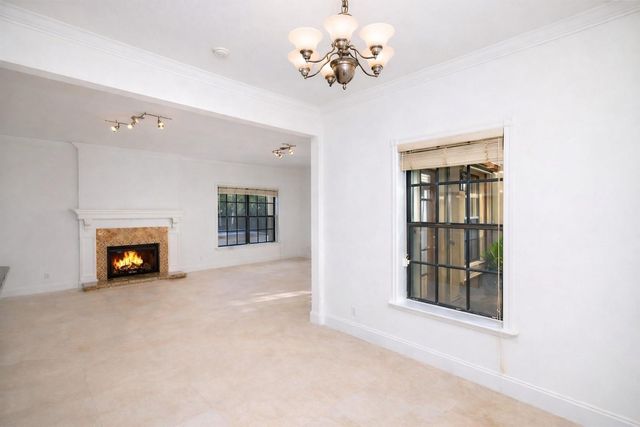 1524 SE 12th St 1, Fort Lauderdale, FL 33316