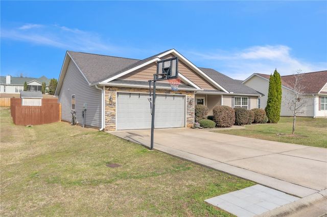 224 Eastpark Way, Easley, SC 29642