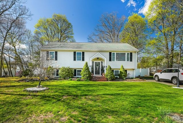 182 North Ave, Brockton, MA 02302