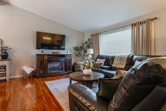 182 North Ave, Brockton, MA 02302