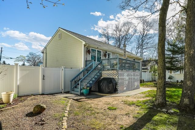 182 North Ave, Brockton, MA 02302