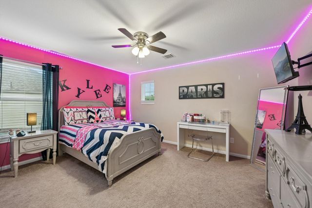 17105 Stillhouse Lake Court, Houston, TX 77044