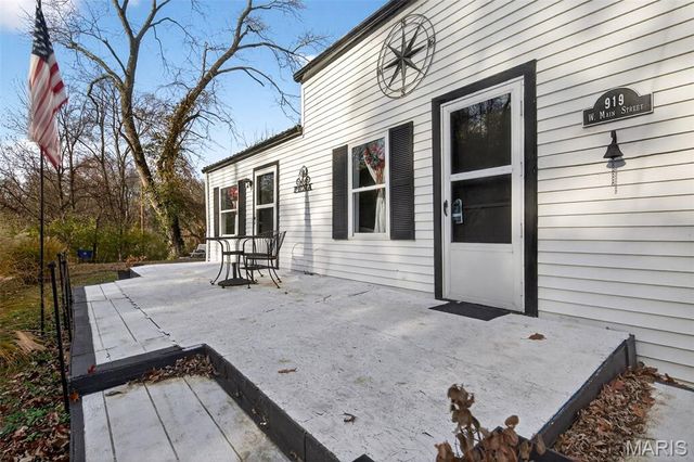 919 W Main Street, Washington, MO 63090