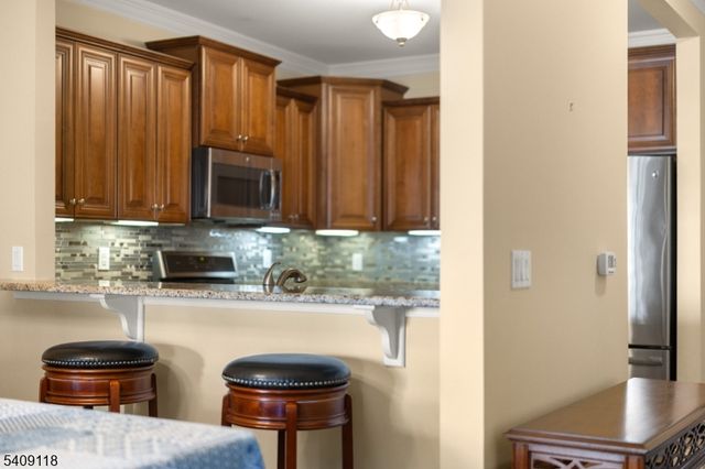 6110 Veterans Dr 6110, Rockaway Twp., NJ 07885