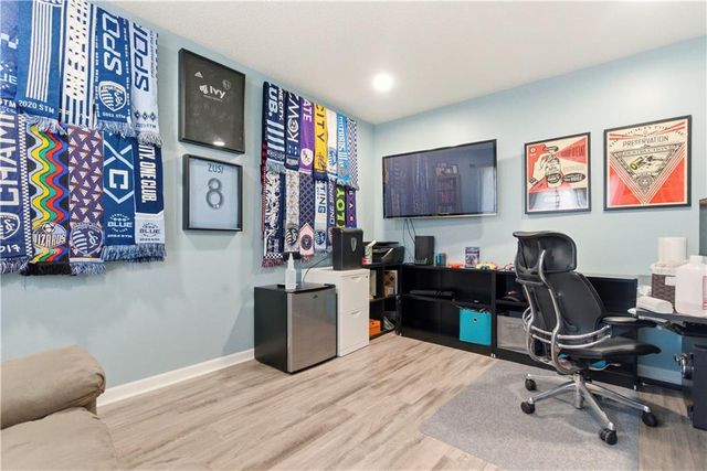 1701 E Sheridan Bridge Lane, Olathe, KS 66062