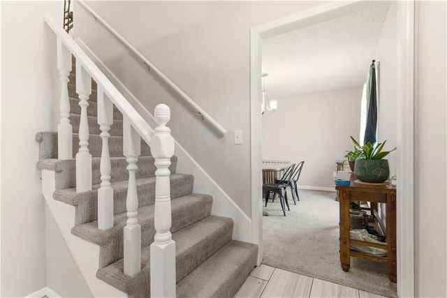 1701 E Sheridan Bridge Lane, Olathe, KS 66062