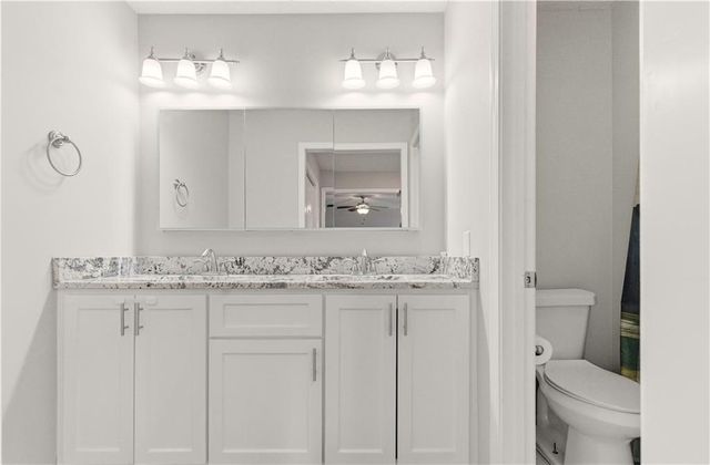 1701 E Sheridan Bridge Lane, Olathe, KS 66062