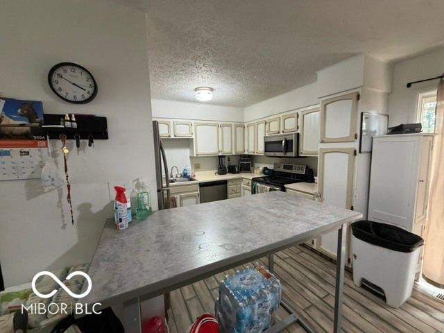 971 Rolling Hill Road, Greenwood, IN 46142