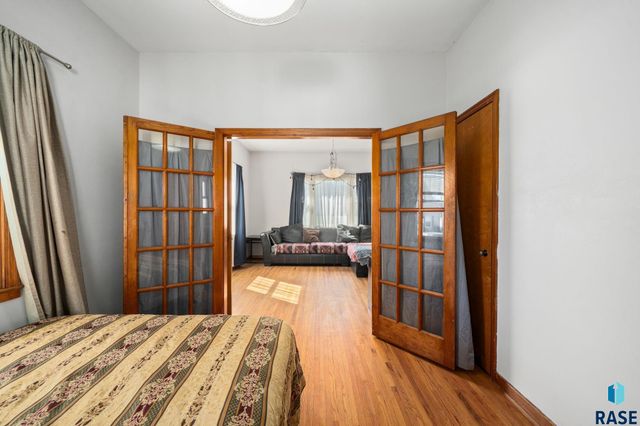 1737 S 7th Ave Avenue, Sioux Falls, SD 57105