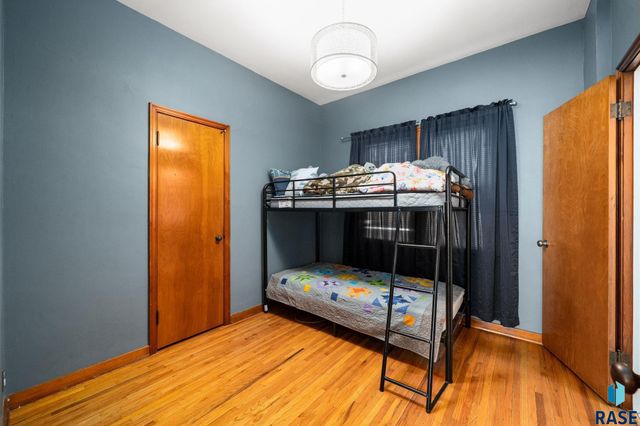 1737 S 7th Ave Avenue, Sioux Falls, SD 57105