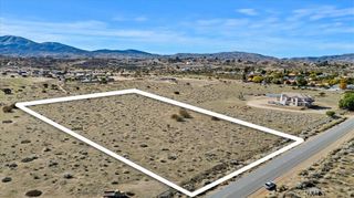 0 e AVE T8, Palmdale, CA 93552