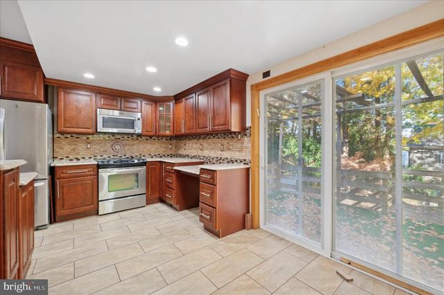 7947 MONTGOMERY AVE, Elkins Park, PA 19027