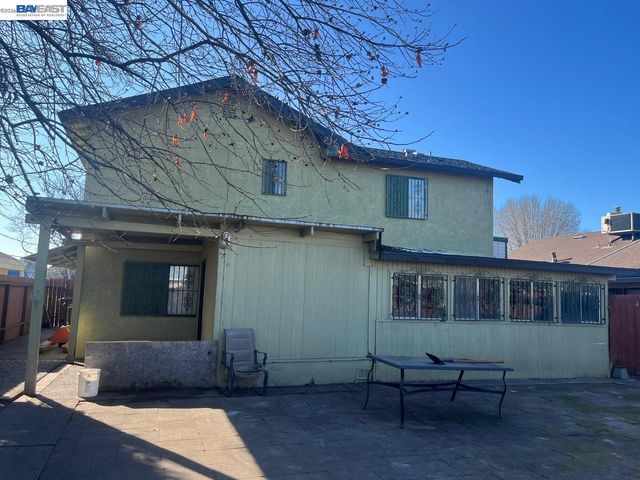2113 Pyrenees Ave, Stockton, CA 95210