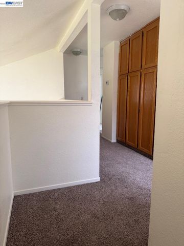2113 Pyrenees Ave, Stockton, CA 95210