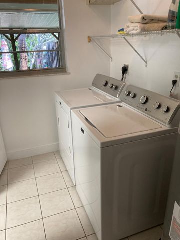 9627 SE Crest Court, Hobe Sound, FL 33455