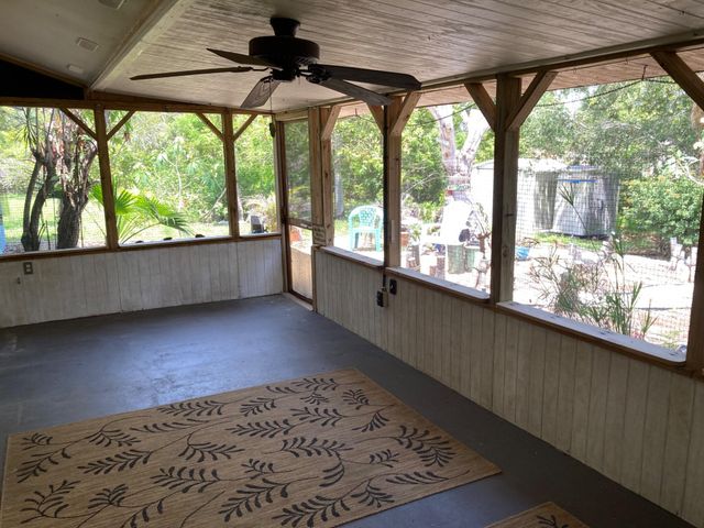 9627 SE Crest Court, Hobe Sound, FL 33455