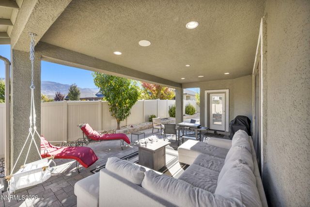 607 Riverbed Circle, Reno, NV 89521