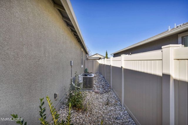 607 Riverbed Circle, Reno, NV 89521