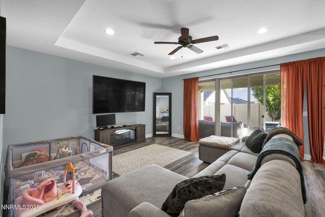 607 Riverbed Circle, Reno, NV 89521