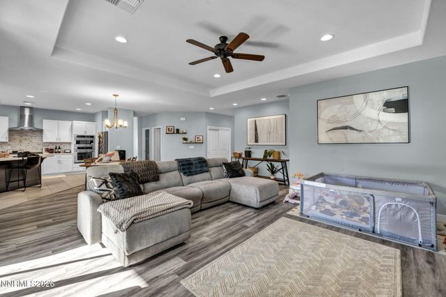 607 Riverbed Circle, Reno, NV 89521