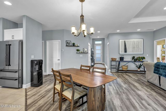 607 Riverbed Circle, Reno, NV 89521