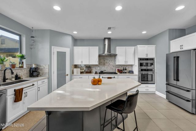 607 Riverbed Circle, Reno, NV 89521