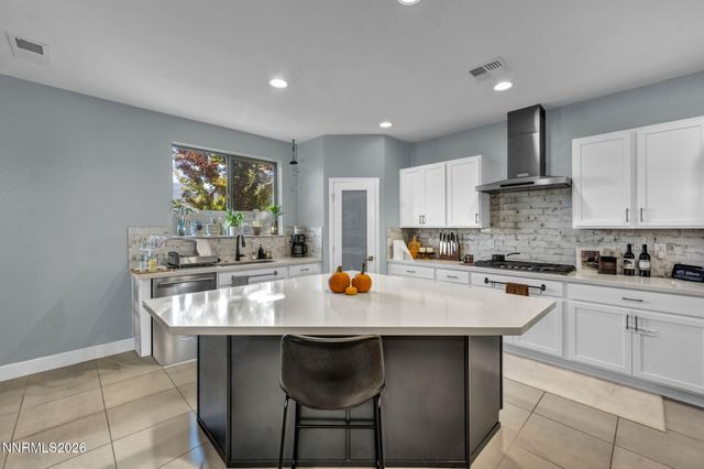 607 Riverbed Circle, Reno, NV 89521