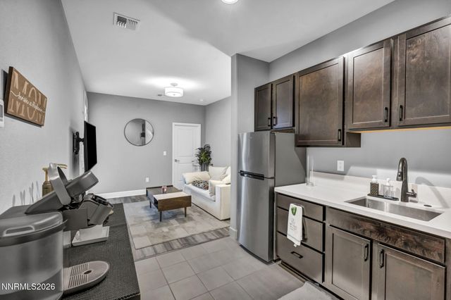 607 Riverbed Circle, Reno, NV 89521