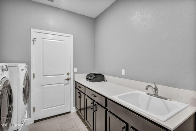 607 Riverbed Circle, Reno, NV 89521