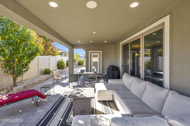 607 Riverbed Circle, Reno, NV 89521