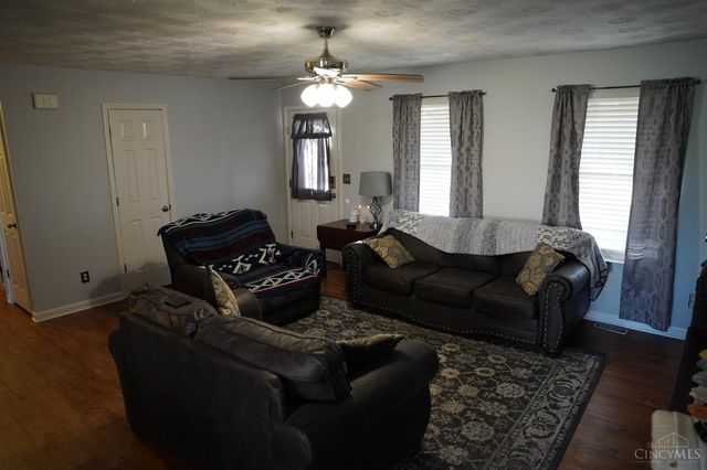 7249 Fairground Road, Blanchester, OH 45107